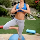 Ava Addams in 'Creaming On Avas Big Yogas'