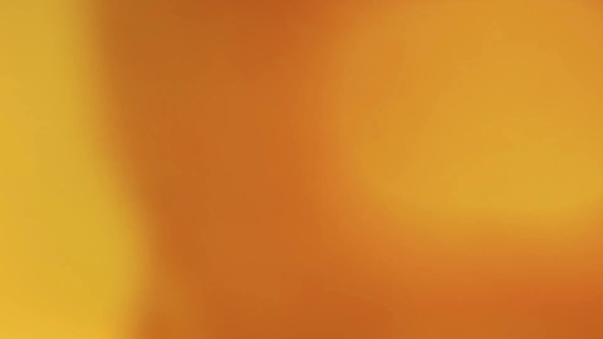 Kira Noir - Pelea y follada en comida rápida | Picture (1)