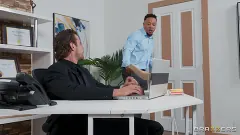 Yhivi - Zorra de oficina se come pollas | Picture (4)