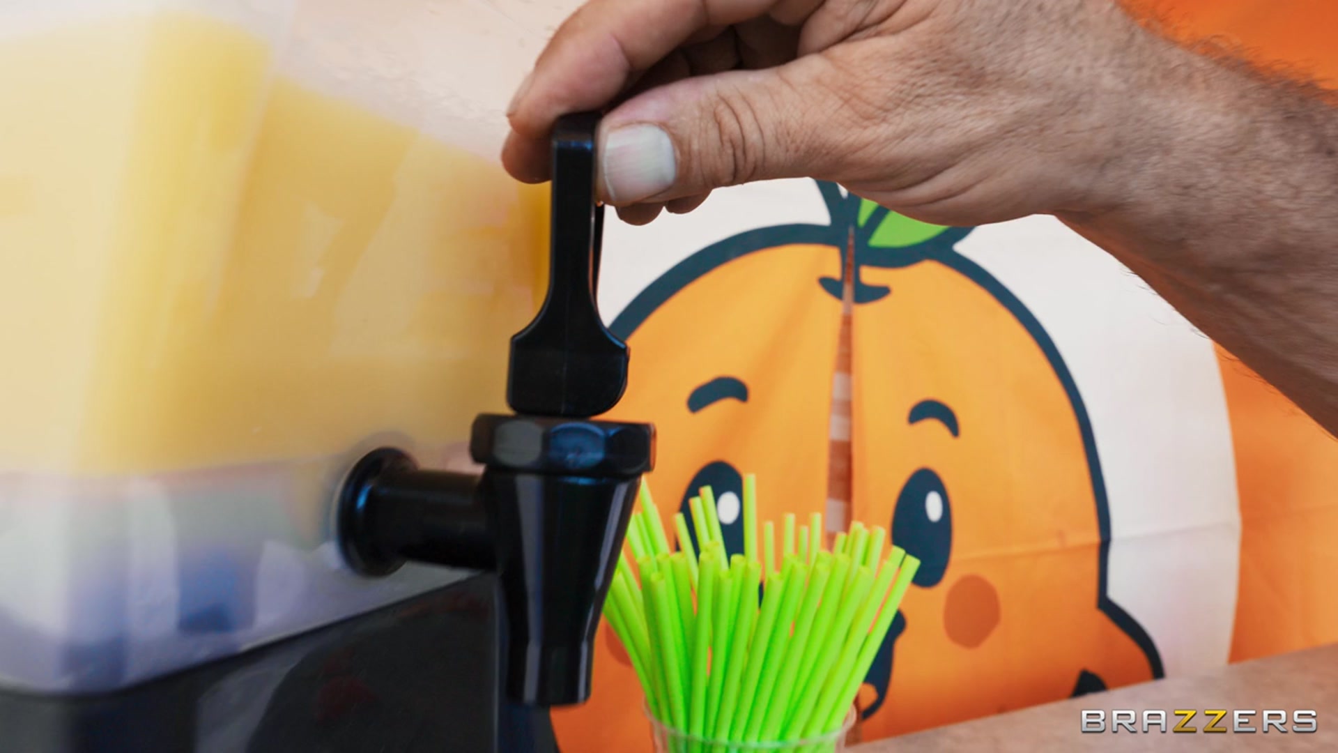 La gran grada naranja O