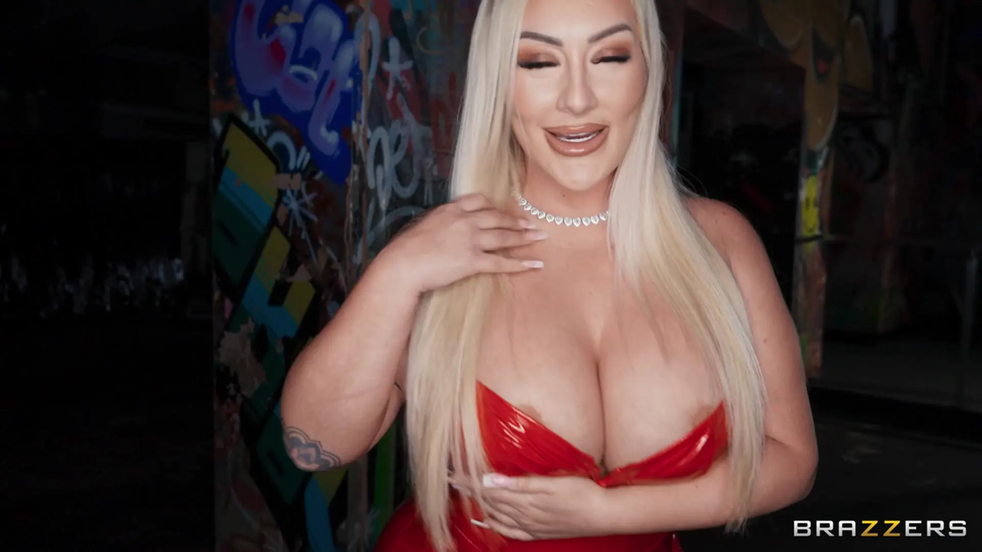 Jess Nova - Grimy Club Fuck | Picture (4)