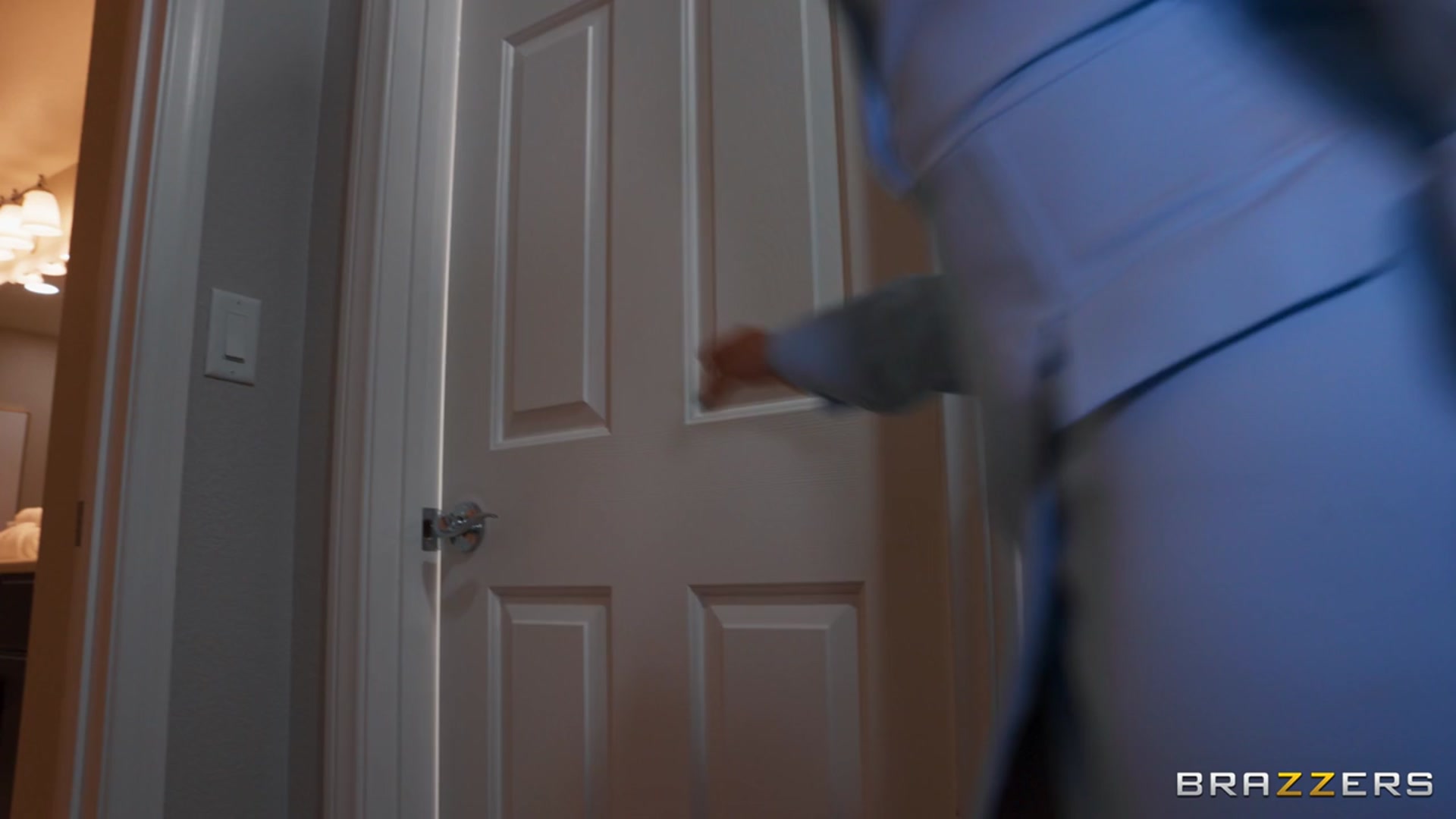 Horny Open House Hookup