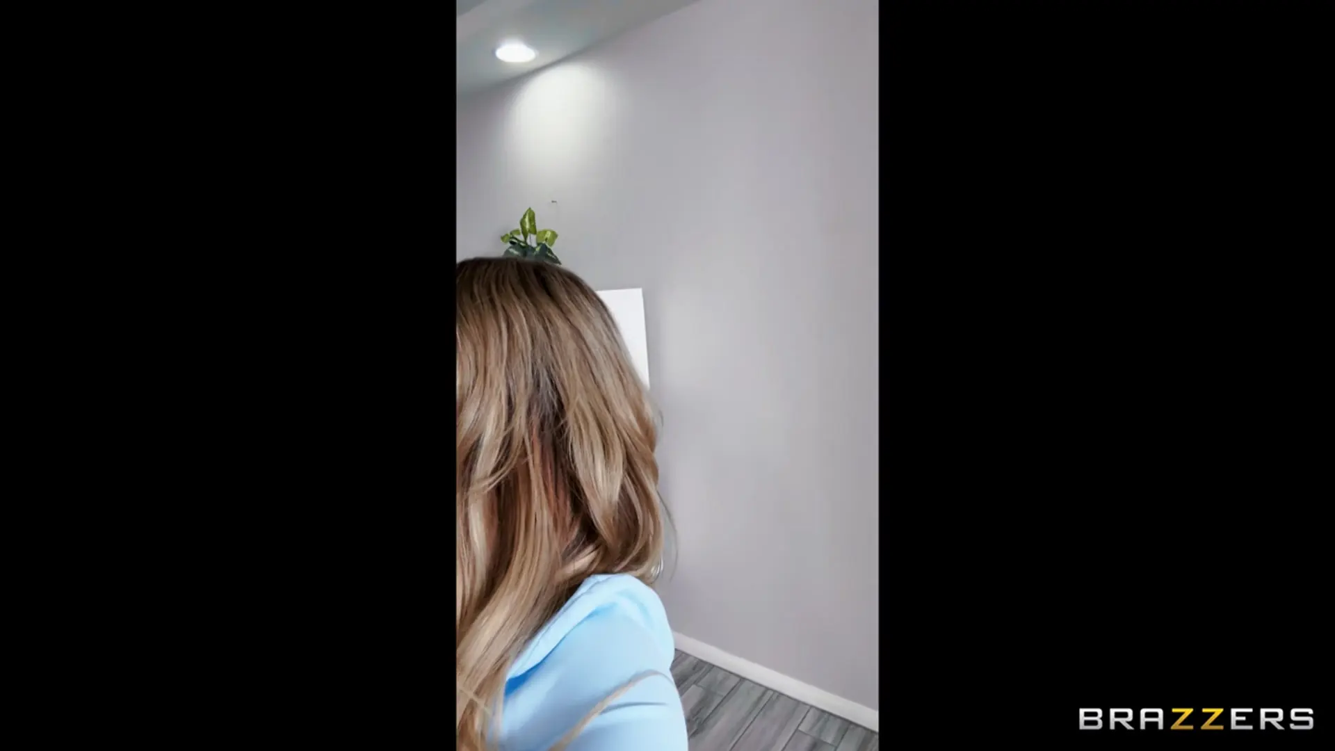 Kayley Gunner - Encuentro de puertas abiertas caliente | Picture (1)