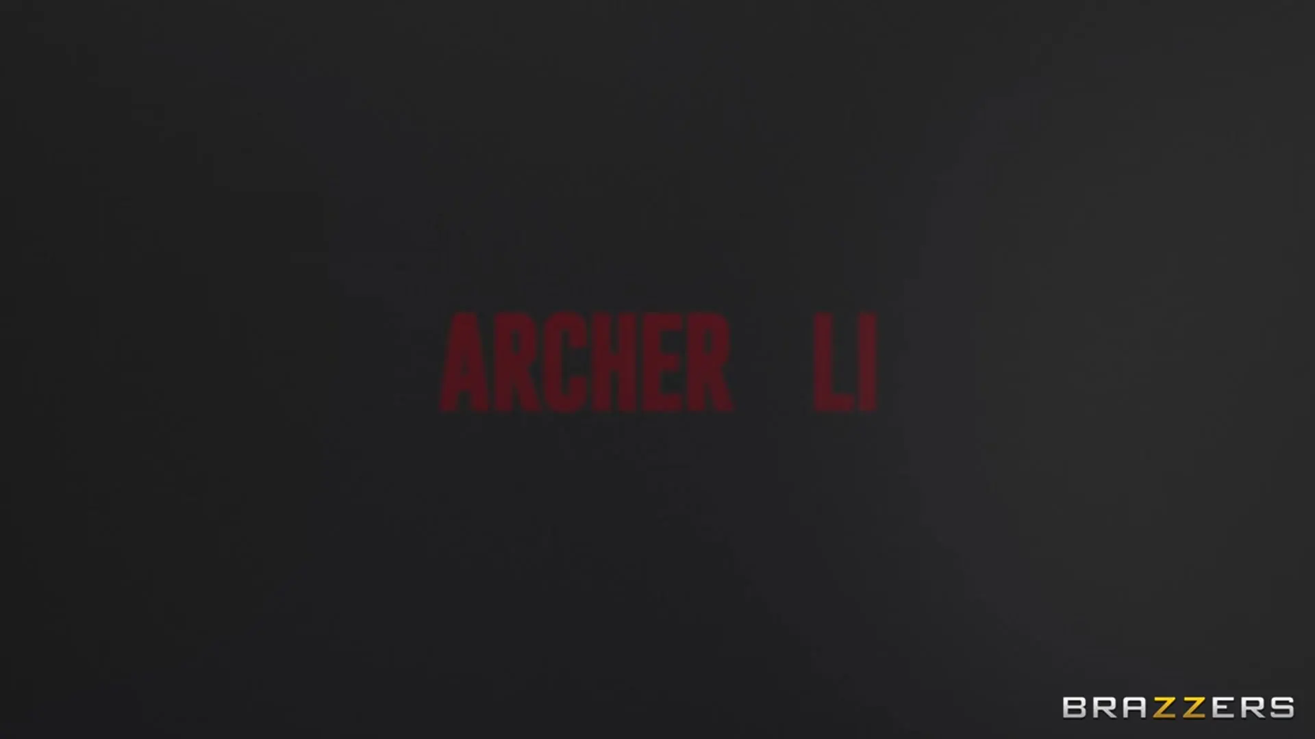 Archer Ali - ¡Adivina quién está haciendo el en la cena! | Picture (4)