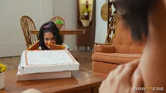 Roxie Sinner - Glory House: próxima penetración - episodio 3 | Picture (28)