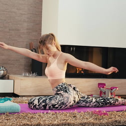 Yoga Queen