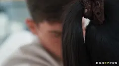 Carolina Guerrero - Sniffing Out The Sneaky Scrunchie | Picture (8)