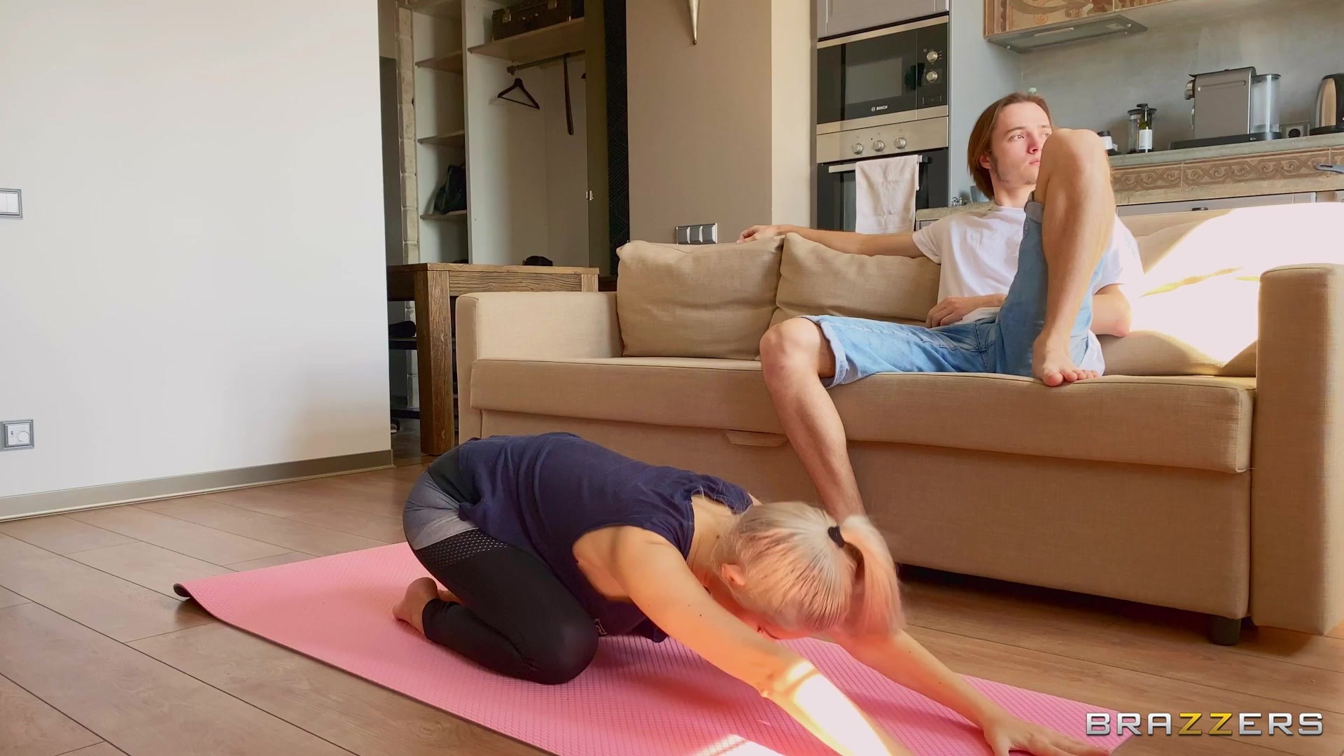 Downblouse Yoga With Eva