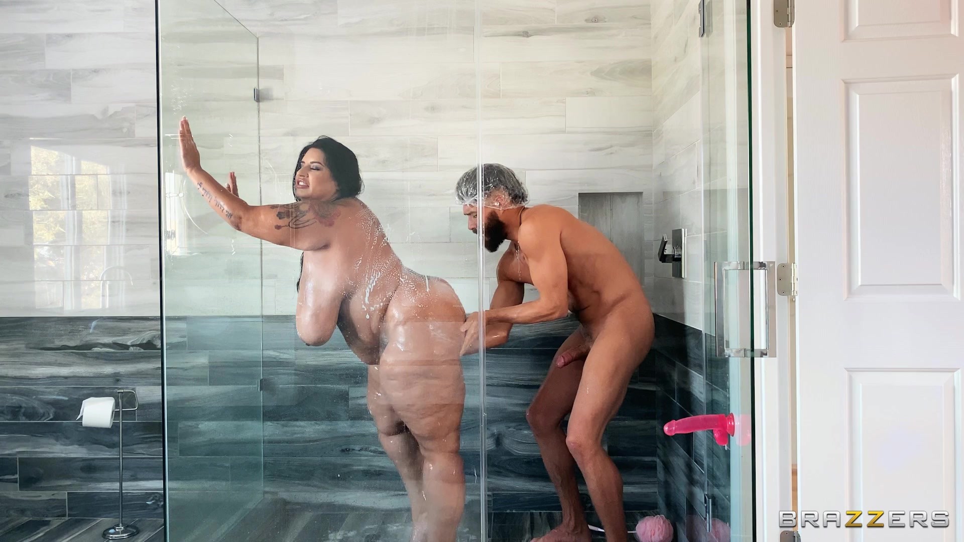 Dildo Showers Bring Big Cocks