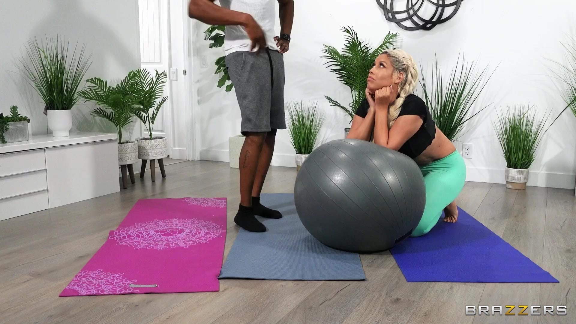 Stuck Between Anal And A Workout