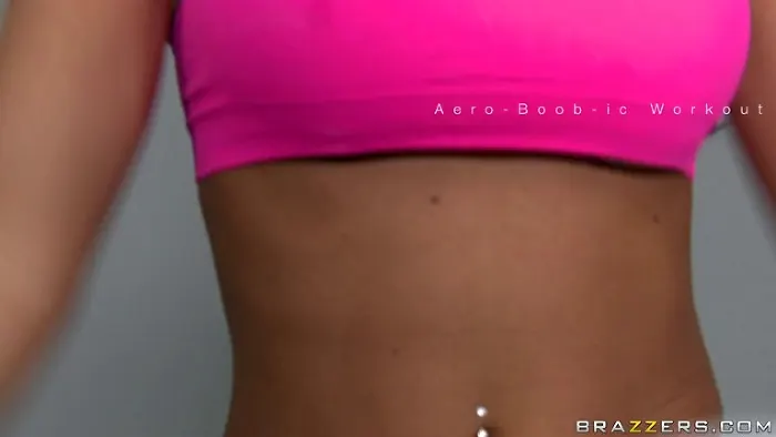 Savannah Stern in Aero-BOOB-ic Workout