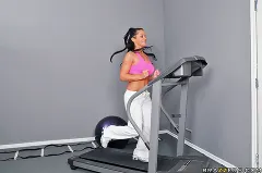 Savannah Stern - Aero-BOOB-ic Workout | Picture (5)