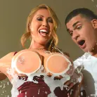 Kianna Dior in 'Extra Soapy Busty Asian MILF'