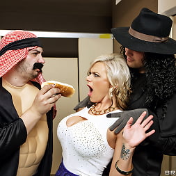 Cockamania Runs Wild